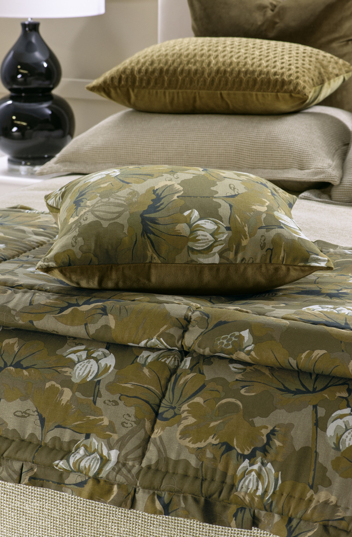 Bianca Lorenne - Waterlily Olive Comforter (Cushion-Pillowcases-Eurocases Sold Separately) image 0